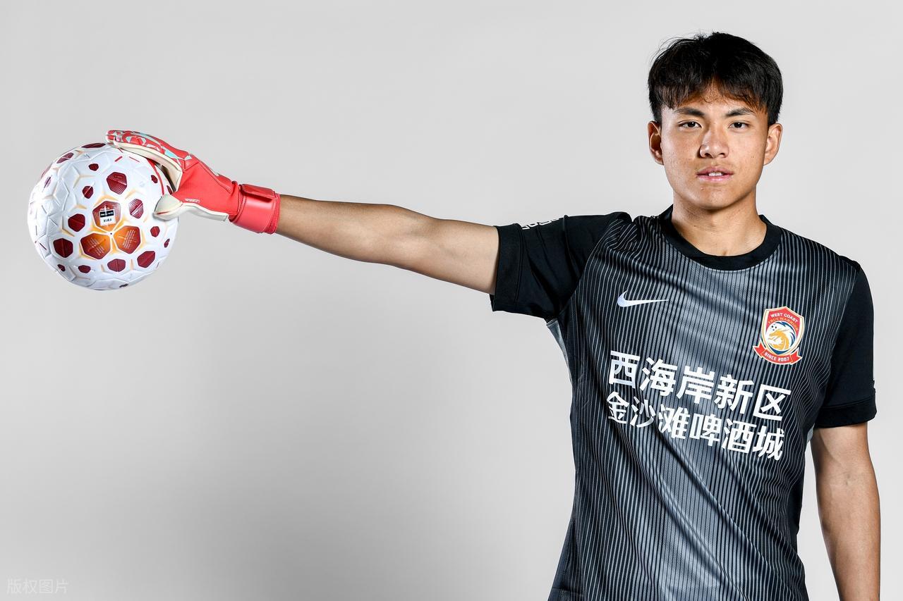 开云体育官方网站-青岛西海岸也是豪门！国足门将李昊回应为何不去豪门，获赞情商高